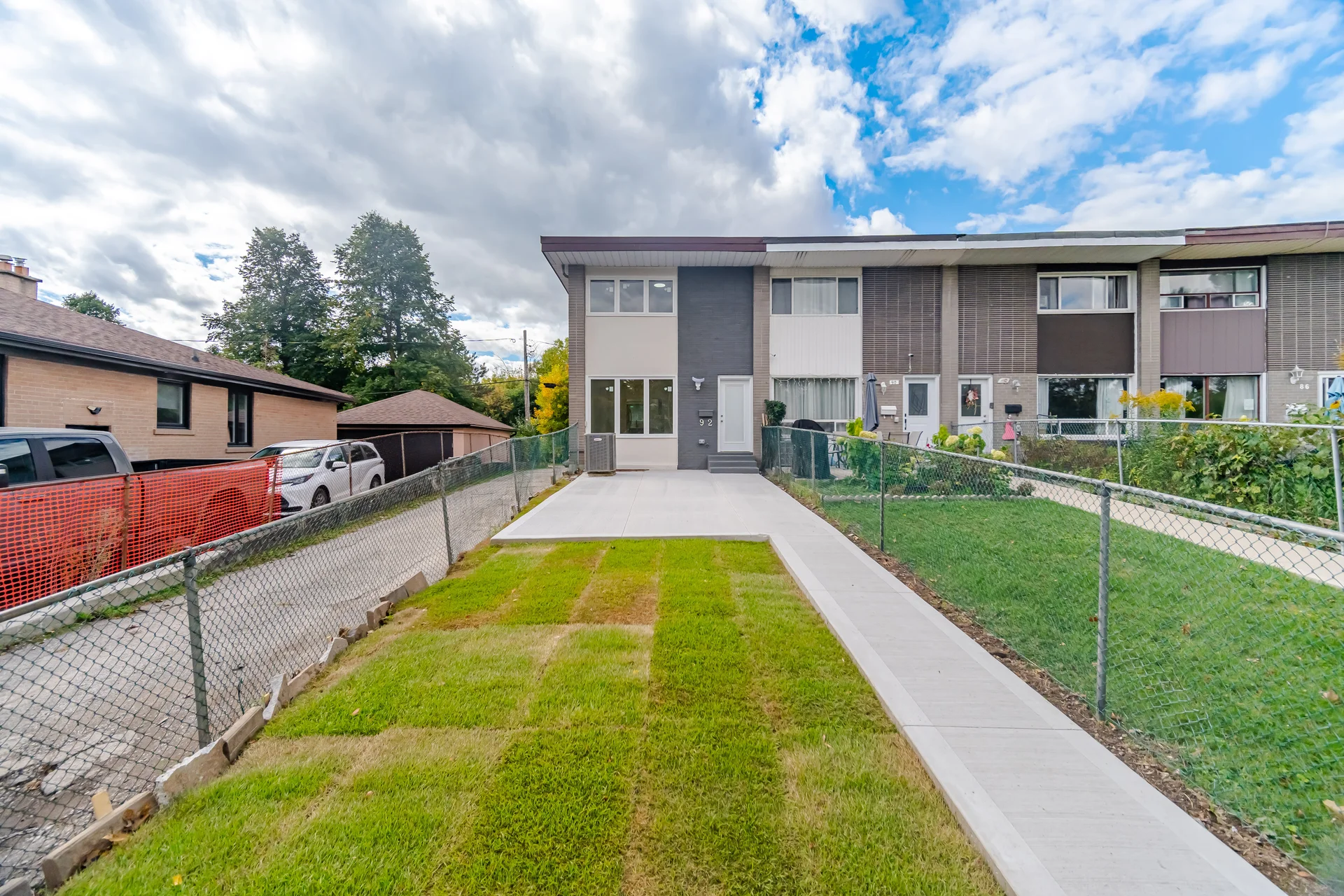 92 Corby Crescent, Brampton - photo 3