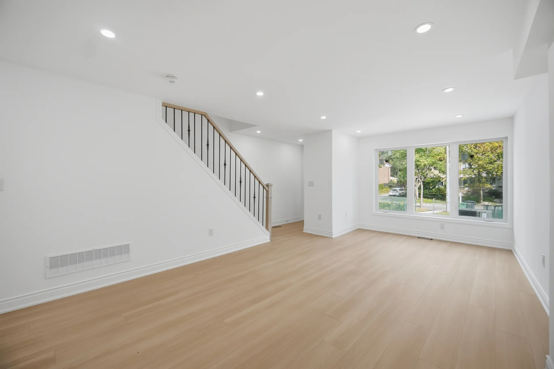 92 Corby Crescent, Brampton - photo 9