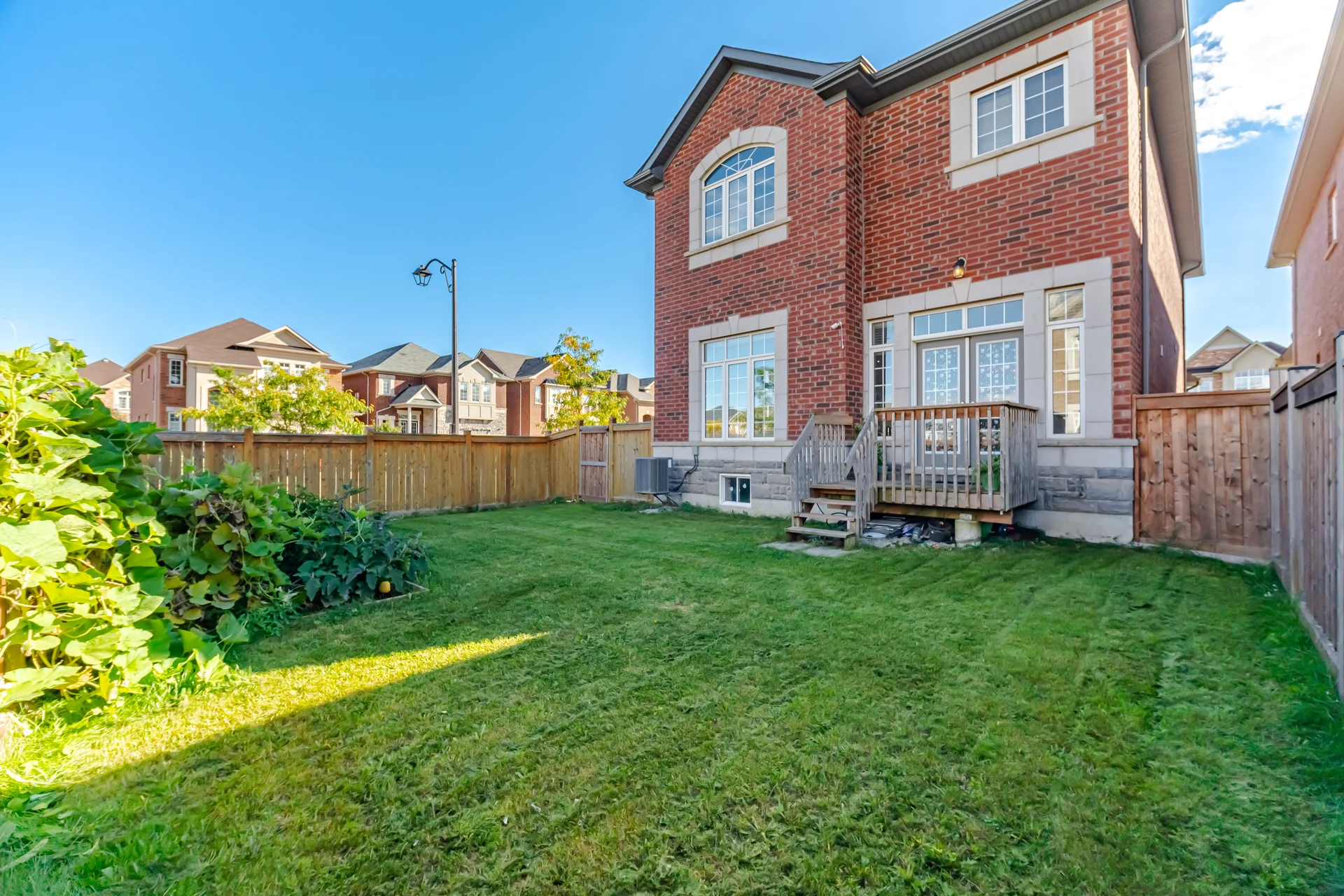 15271 Danby Road, Norval - photo 46
