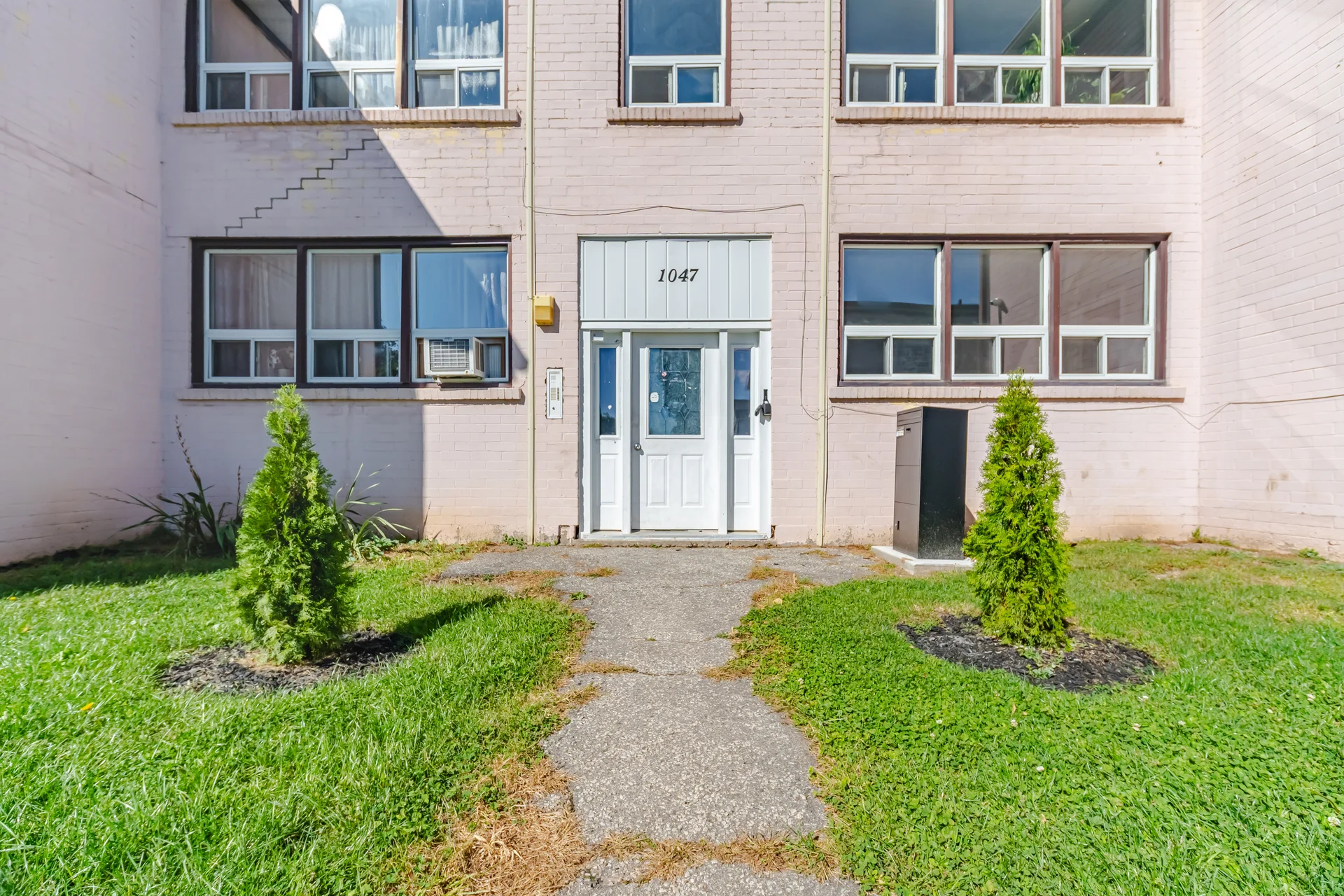 #1-1047 Churchill Avenue, Oakville - photo 4