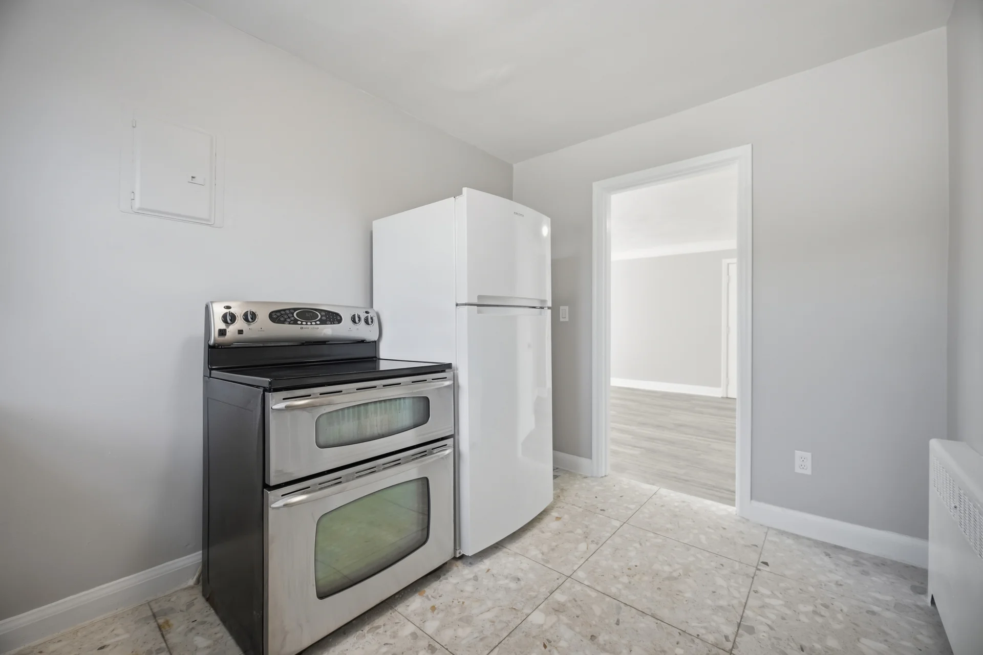 #1-1047 Churchill Avenue, Oakville - photo 12