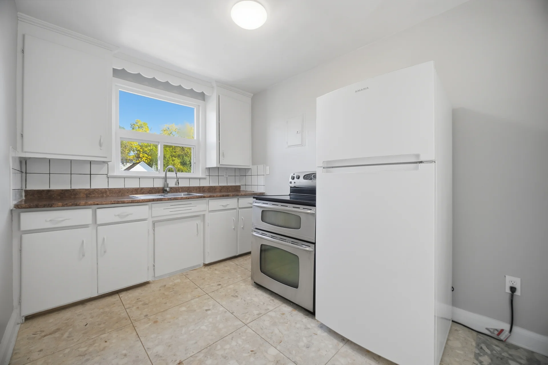 #1-1047 Churchill Avenue, Oakville - photo 14