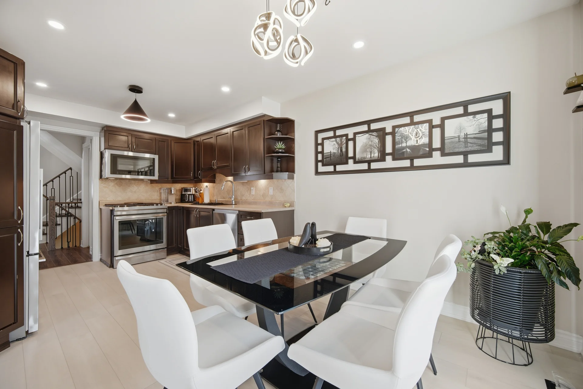 8 Waterbury Street, Bolton - photo 15