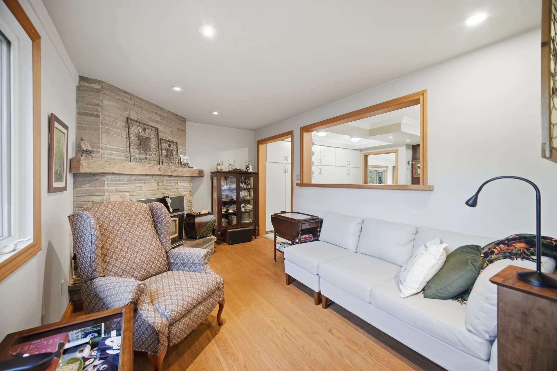 25 Main Street, Kleinburg - photo 22