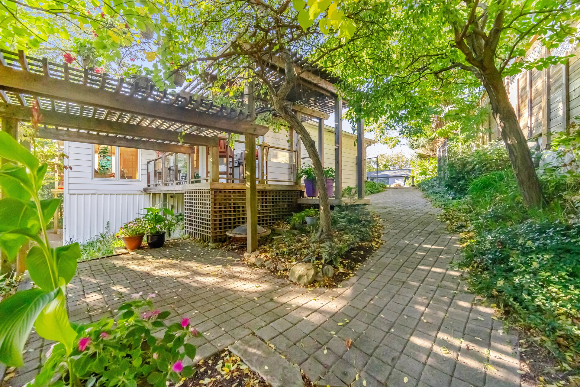 25 Main Street, Kleinburg - photo 72