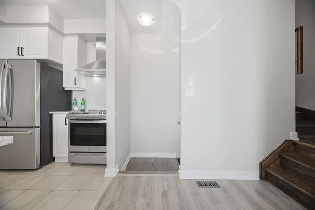 #69-590 North Service Road, Stoney Creek - Hamilton - photo 13