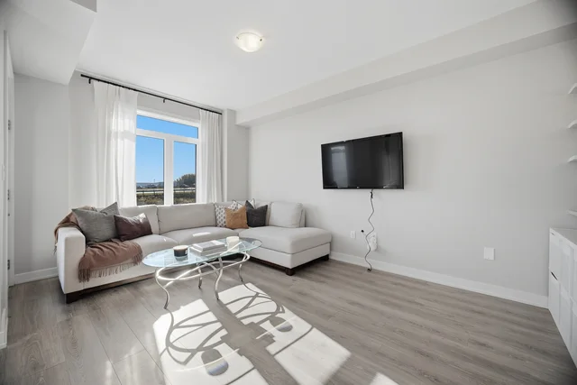 #69-590 North Service Road, Stoney Creek - Hamilton - photo 24