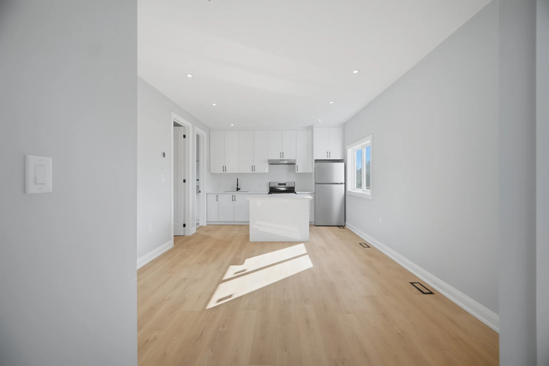 16 Old Princess Street, Mississauga - photo 8