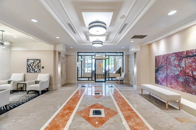 #901-2 Aberfoyle Crescent, Etobicoke - photo 2