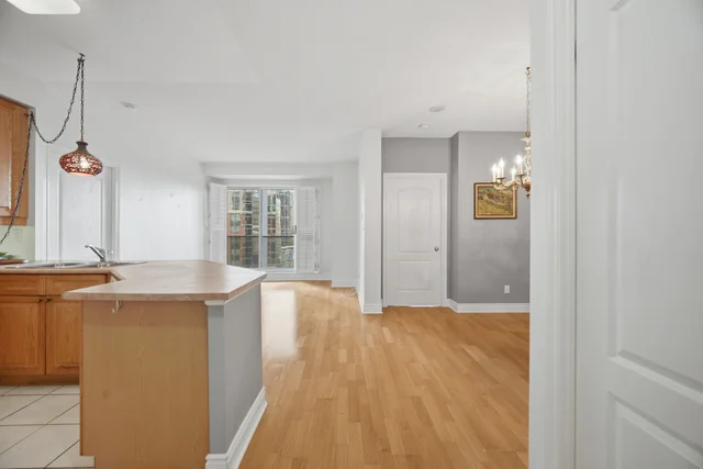 #901-2 Aberfoyle Crescent, Etobicoke - photo 5