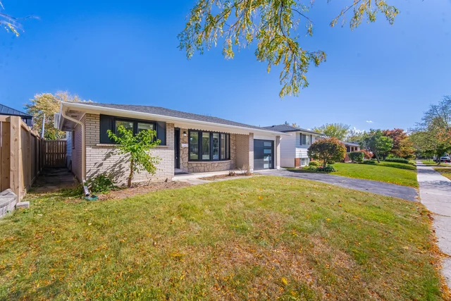 2134 Meadowbrook Road, Burlington - photo 3