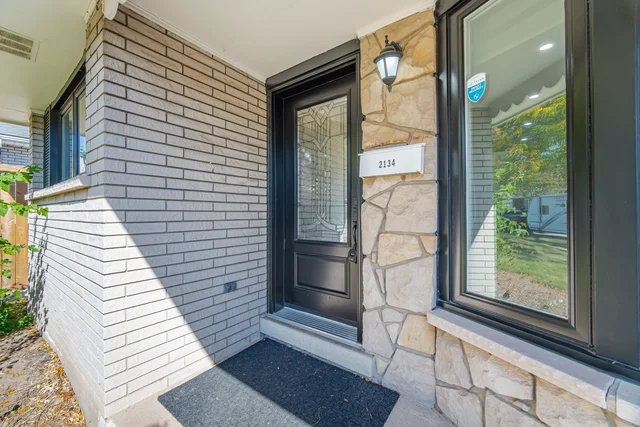 2134 Meadowbrook Road, Burlington - photo 9