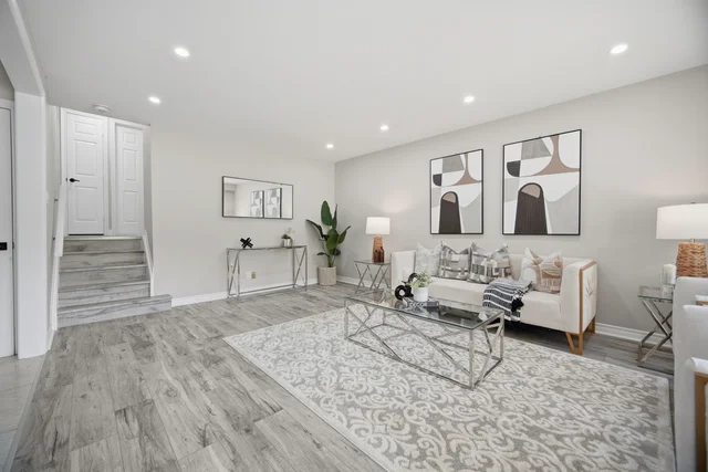 2134 Meadowbrook Road, Burlington - photo 12