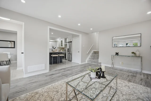 2134 Meadowbrook Road, Burlington - photo 17