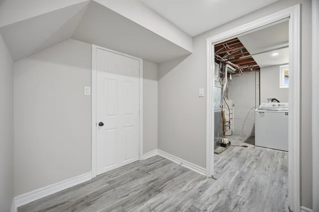 2134 Meadowbrook Road, Burlington - photo 50