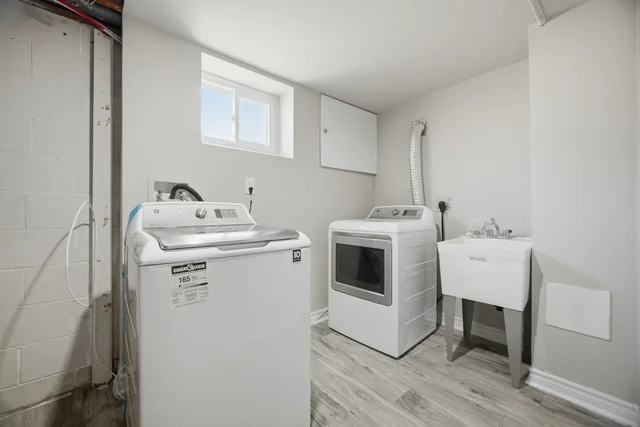 2134 Meadowbrook Road, Burlington - photo 52