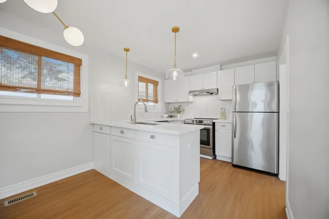 643 Perry Crescent, Oshawa - photo 17