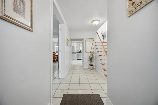 52 Bengal Court, North York - photo 7
