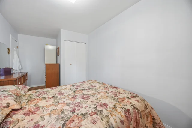 52 Bengal Court, North York - photo 33