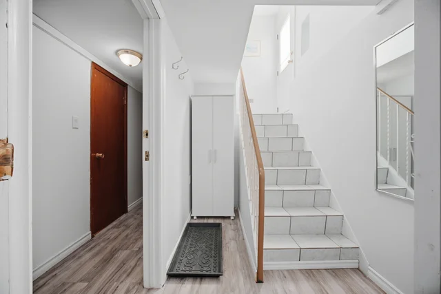 52 Bengal Court, North York - photo 35