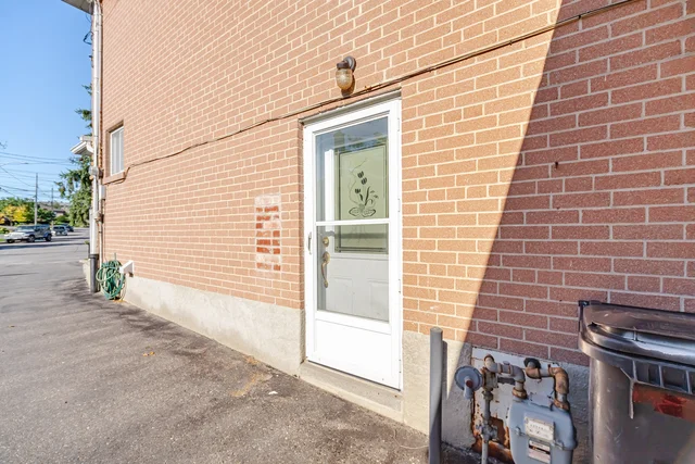 52 Bengal Court, North York - photo 47