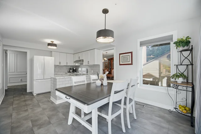 98 De Rose Avenue, Bolton - photo 17
