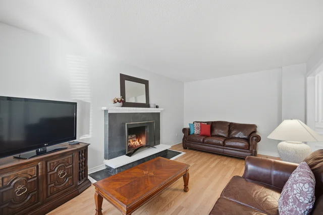98 De Rose Avenue, Bolton - photo 26