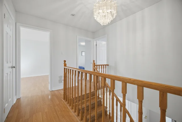 98 De Rose Avenue, Bolton - photo 31