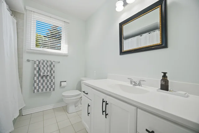 98 De Rose Avenue, Bolton - photo 35
