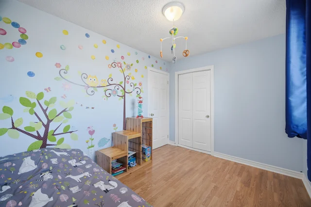 98 De Rose Avenue, Bolton - photo 37
