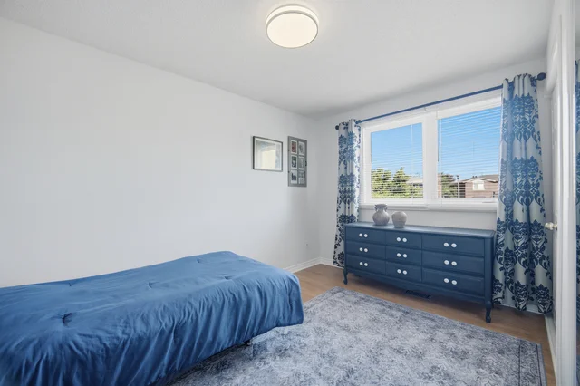 98 De Rose Avenue, Bolton - photo 38