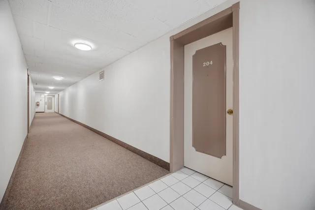 #204-11 Woodman Drive South, Hamilton - photo 6