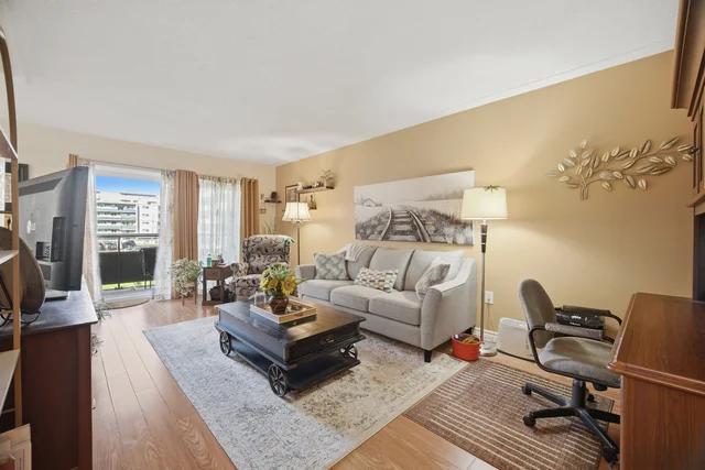 #204-11 Woodman Drive South, Hamilton - photo 9