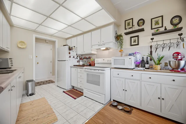 #204-11 Woodman Drive South, Hamilton - photo 18