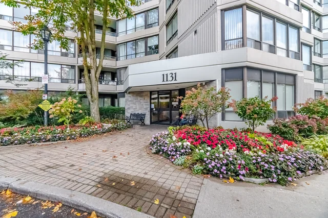 #306-1131 Steeles Avenue West, Toronto - photo 4