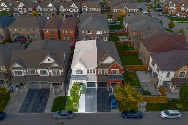 5 Andretti Crescent, Brampton - photo 3