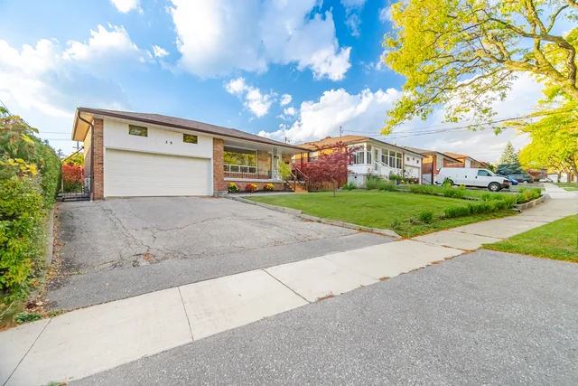 28 Blue Haven Crescent, Toronto - photo 4
