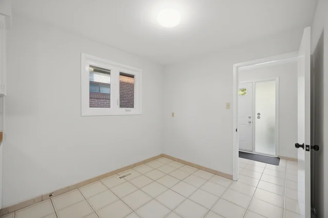 28 Blue Haven Crescent, Toronto - photo 12