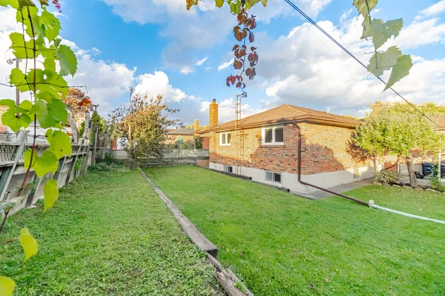 28 Blue Haven Crescent, Toronto - photo 49