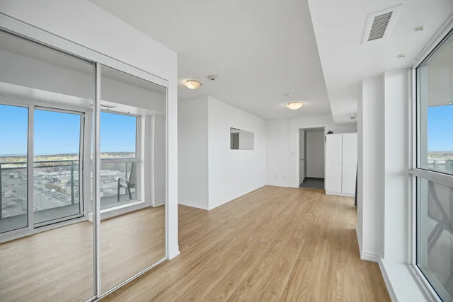 #1601-215 Queen Street East, Brampton - photo 8