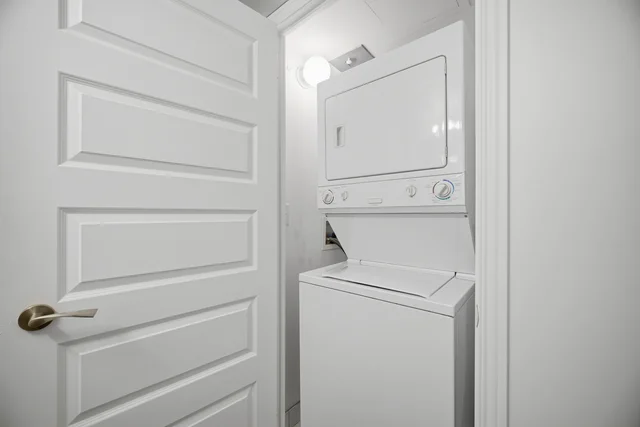 #1601-215 Queen Street East, Brampton - photo 21