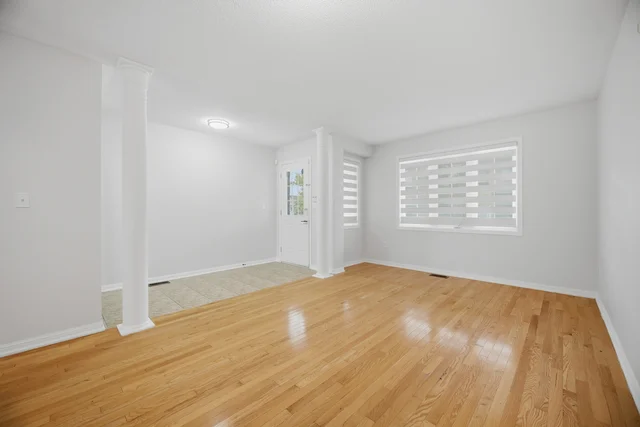 668 Caldwell Crescent, Milton - photo 7