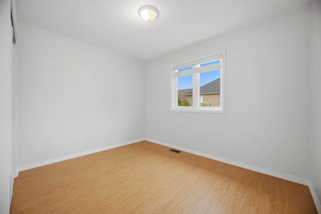 668 Caldwell Crescent, Milton - photo 29