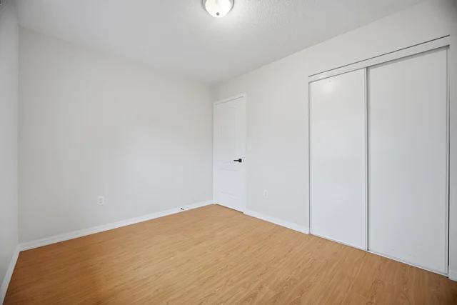 668 Caldwell Crescent, Milton - photo 30