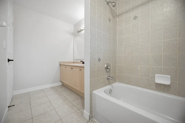 668 Caldwell Crescent, Milton - photo 32