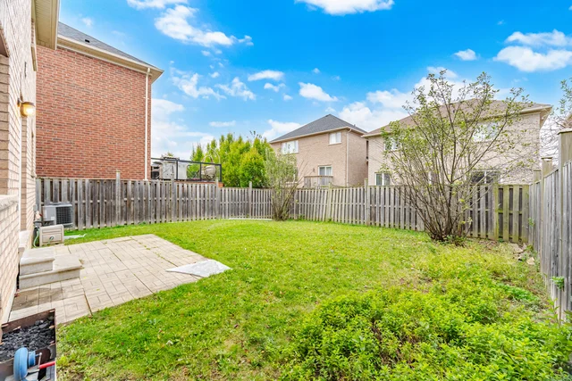 668 Caldwell Crescent, Milton - photo 43