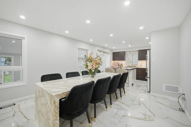 108 Gwillimbury Drive, Bradford - photo 12