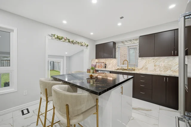 108 Gwillimbury Drive, Bradford - photo 14