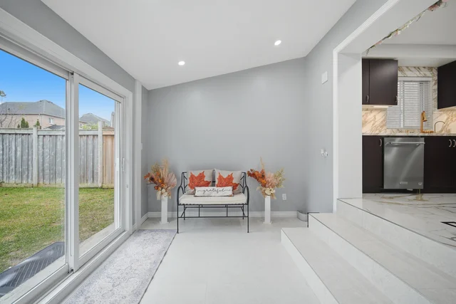 108 Gwillimbury Drive, Bradford - photo 18