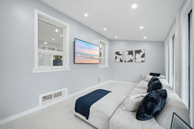 108 Gwillimbury Drive, Bradford - photo 19